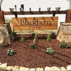 Simple Outdoor Sign with Elegant Font